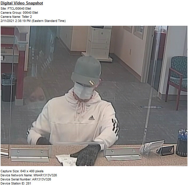 Investigators search for man who robbed Akron bank with a note