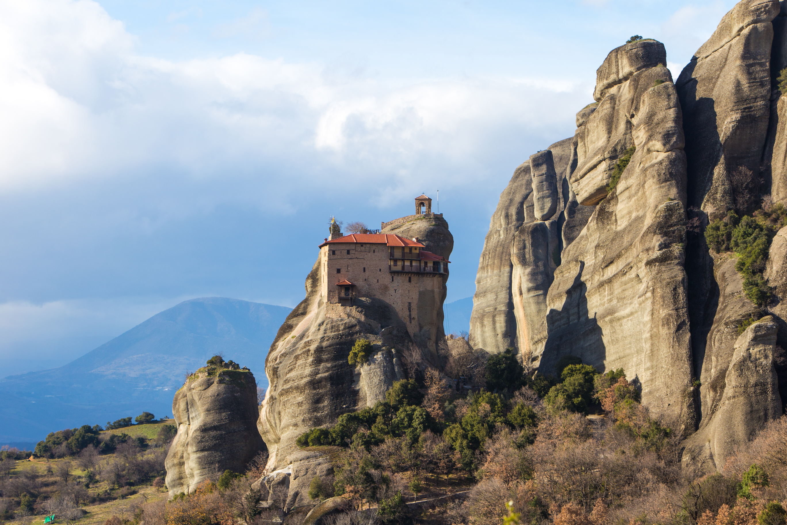 Meteora means suspended in air. 5 Essential Tips For Visiting Meteora Monasteries Greece