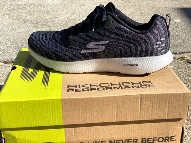 skechers go run 7 yellow