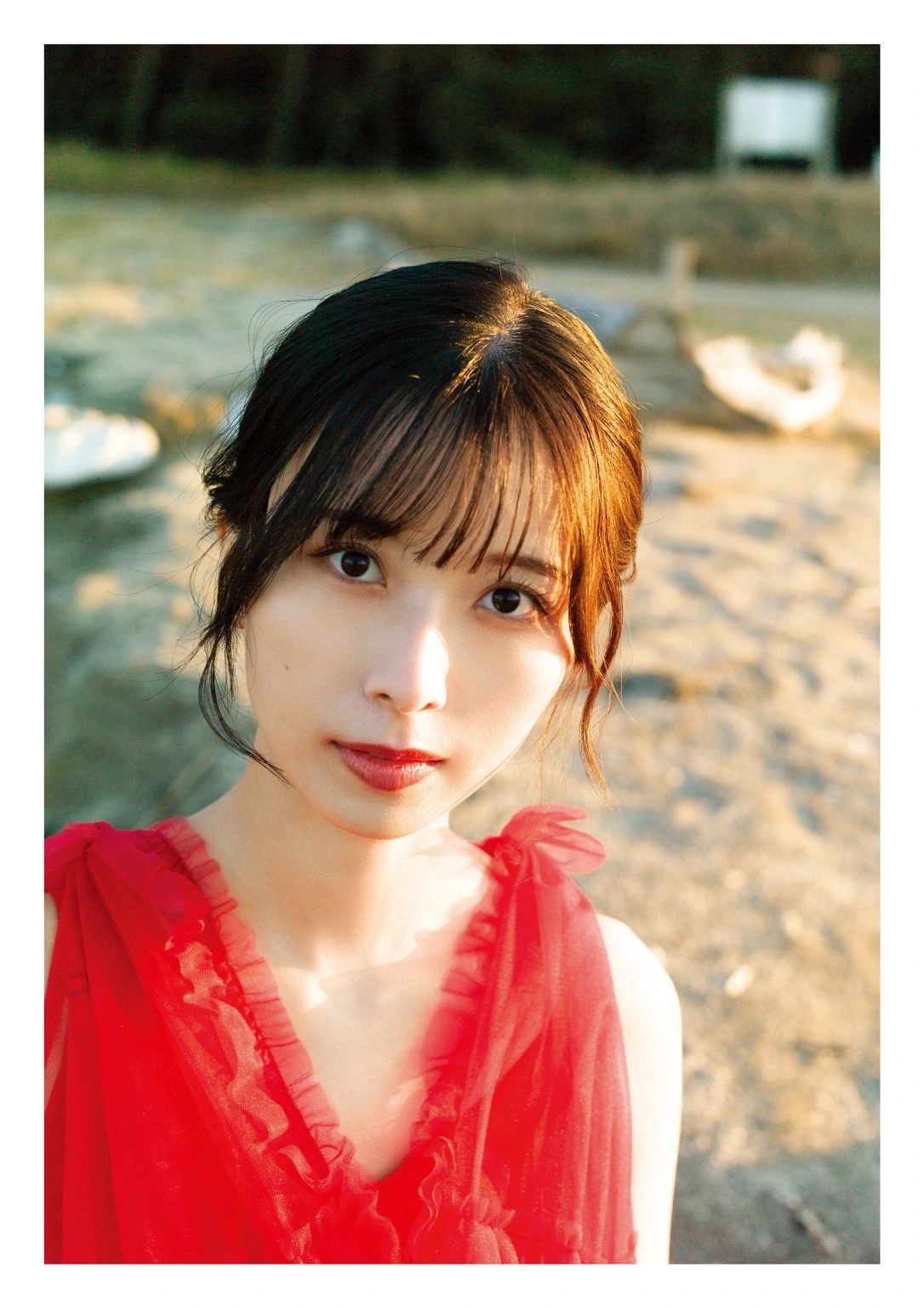 佐佐木琴子首本写真集《明け方の夢》艺术解析