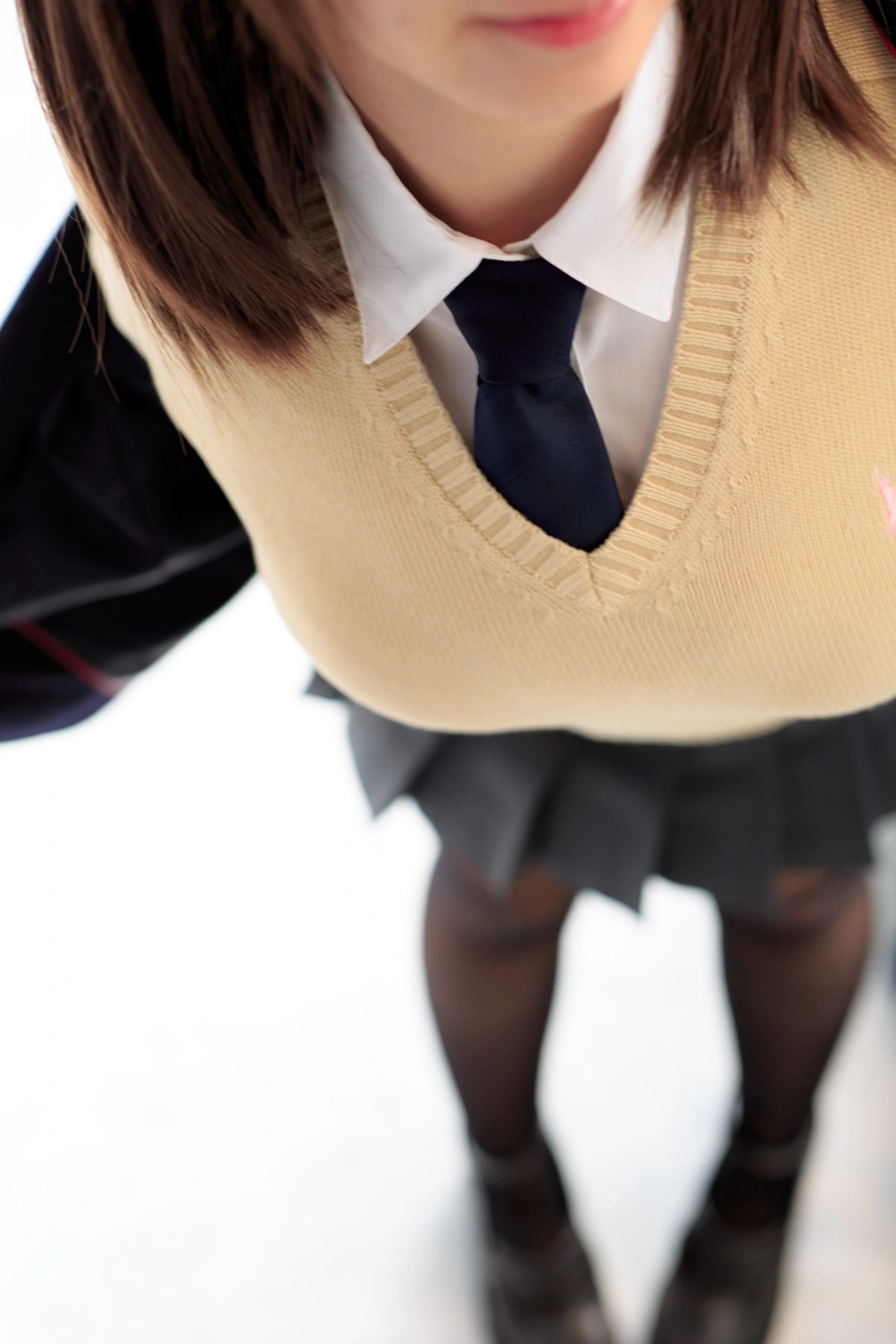 伊織萌《月曜日のあの子》写真集第二辑