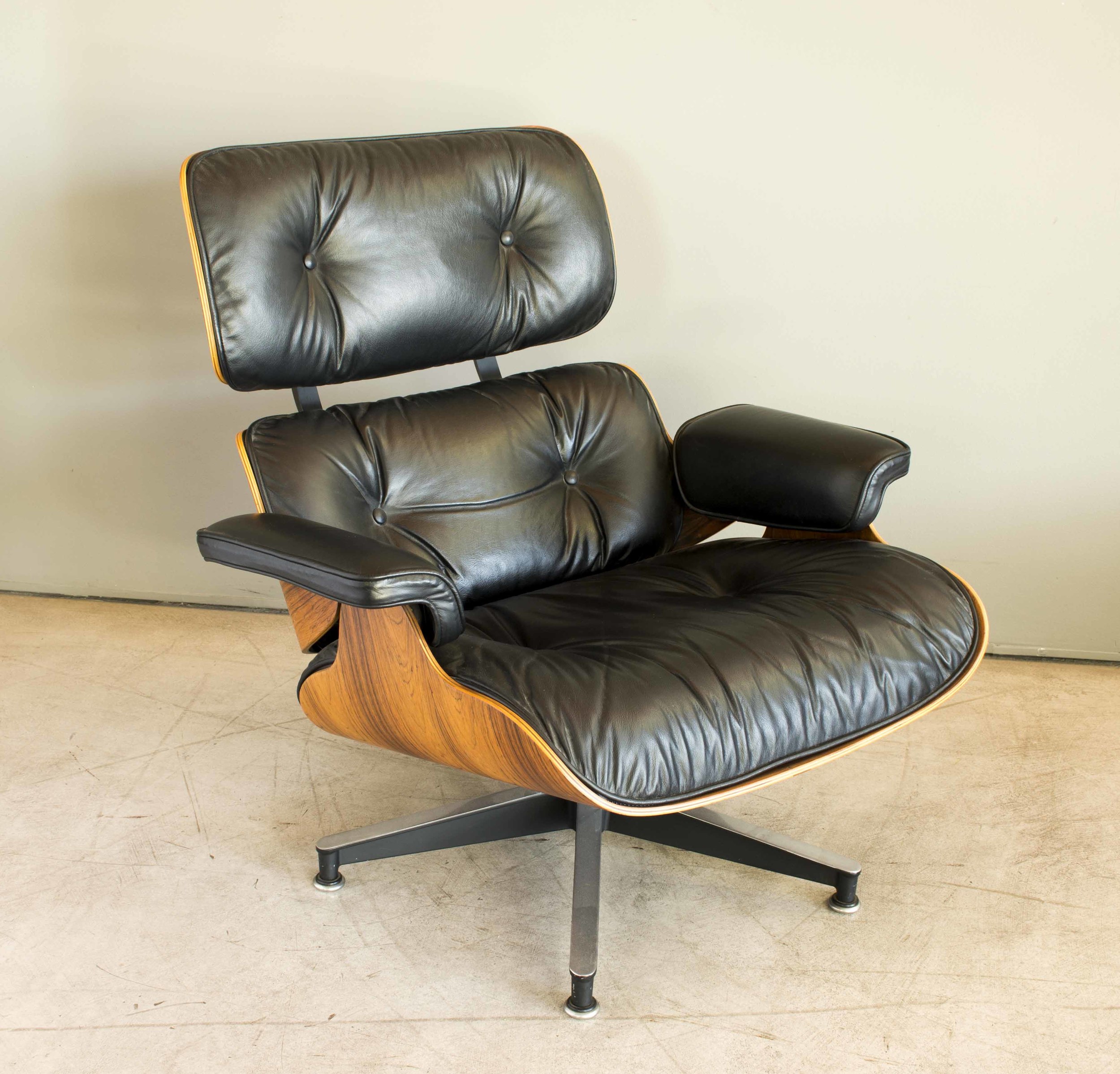 31+ Nice Vitra Eames Lounge Chair And Ottoman / EamesÂ® Lounge Chair Without Ottoman - hivemodern.com - Sie gefielen ihm so gut, dass .