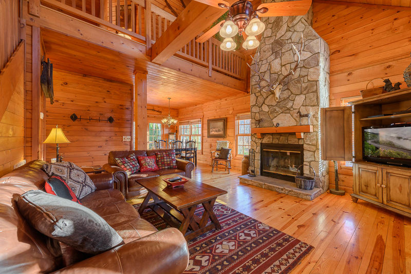 Book your perfect vacation rental in west jefferson, north carolina on flipkey today! Â» 3 Bears Den | Carolina Cabin Rentals | Vacation Cabin