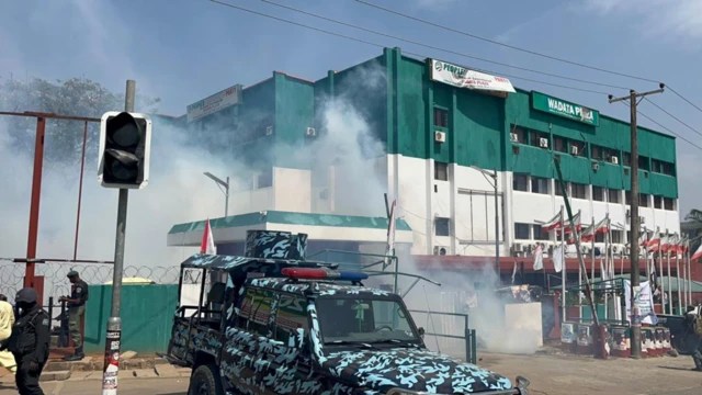 Clash at PDP headquarters