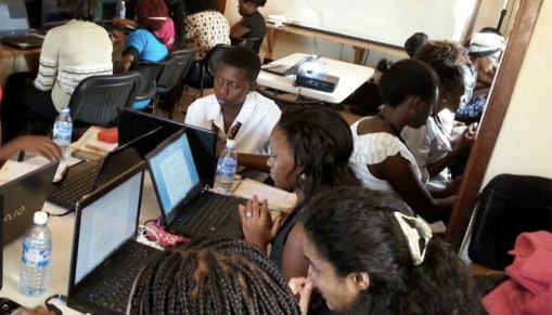 Young girls with devices Credit: Tech Digestnews