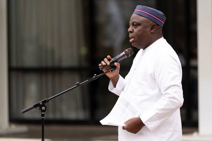 Nigerian professor, Sunday Goshit