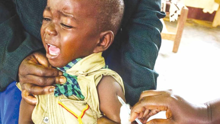 Kids being immunised in Gombe