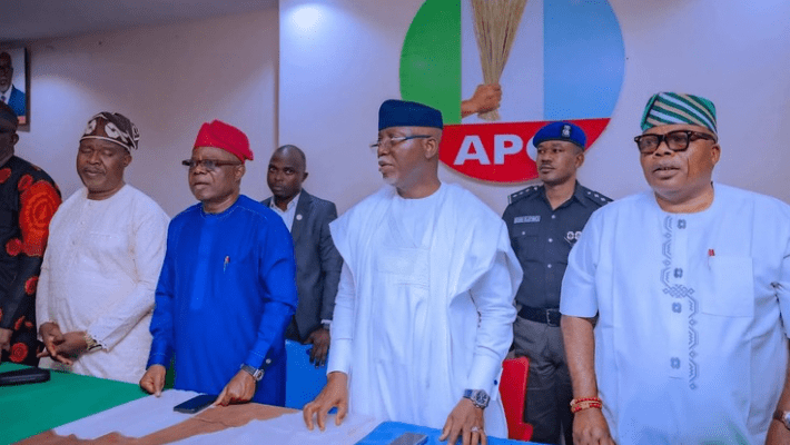 Aiyedatiwa with APC members