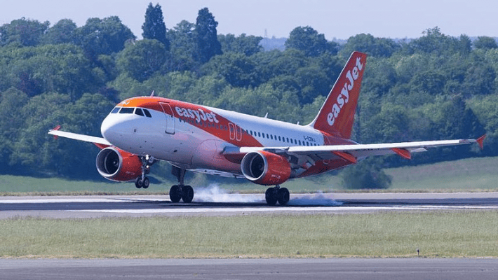 Easy Jet plane U2 7008.