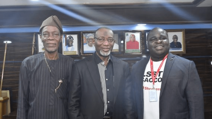 Dr Engr Ibraheem Abdul (middle), Dr. Oladimeji Moses (right) and other