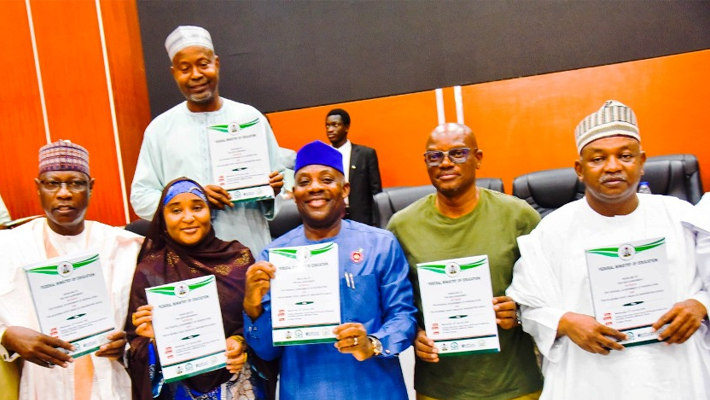 Olatunji Alausa , Chris Piwuna and others at the event