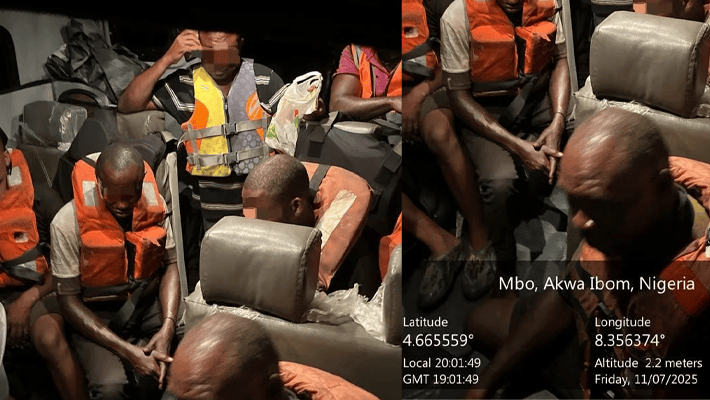 Nigerian Navy rescue crew members