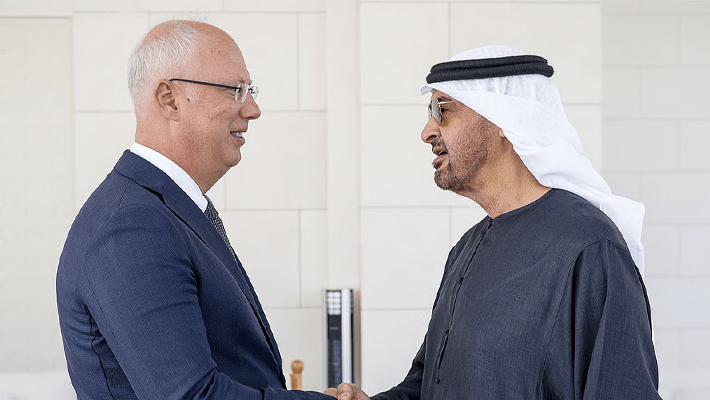 Sheikh Mohamed bin Zayed Al Nahyan with Russian envoy Kirill Dmitriev