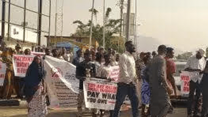 Contractors to protest at APC convention