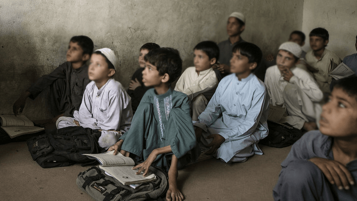 Poor schoolchildren in Afghanistan