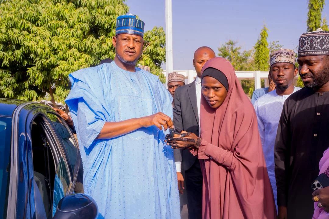 Gov Radda gifts new cars to Katsina's best graduating students