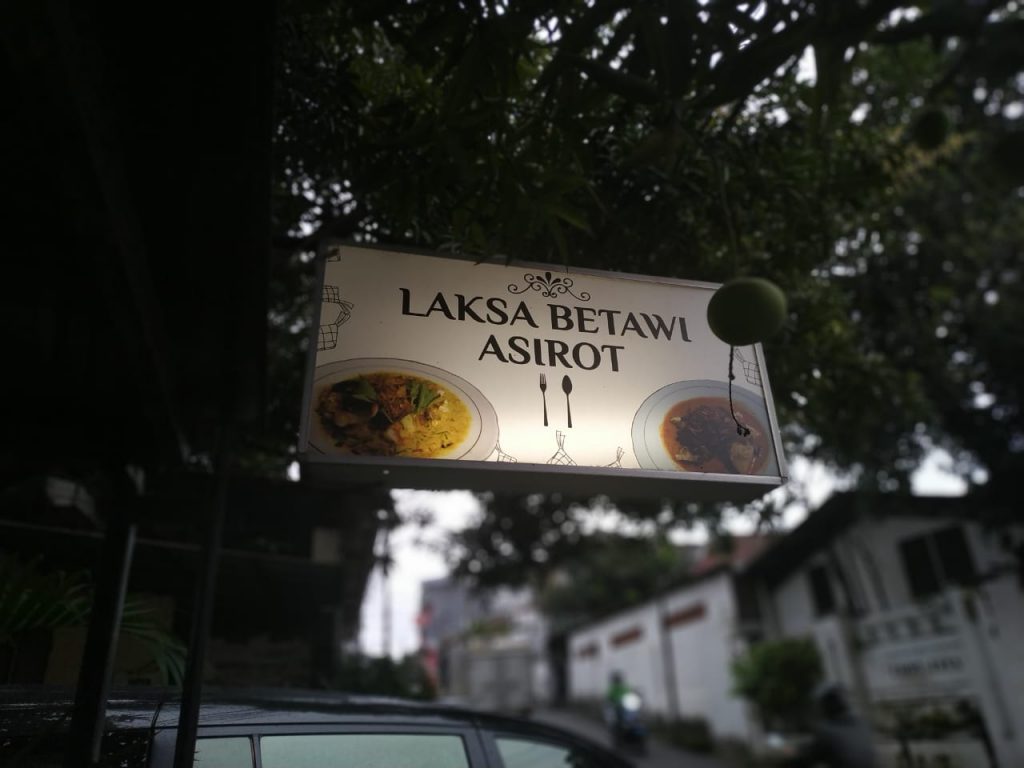 Laksa Betawi Asirot, Kuliner Langka di Tengah Kota - GetPost.id