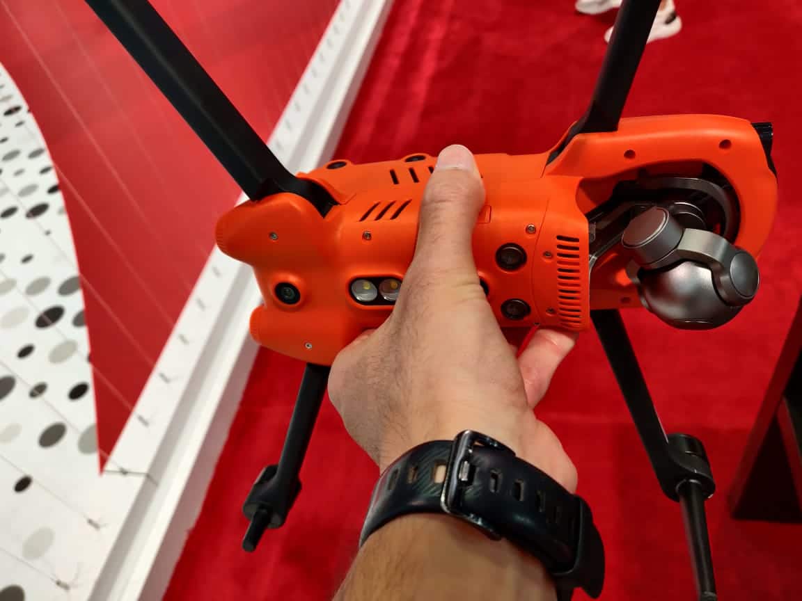 Using the flir boson sensor, the evo ii dual can record thermal videos at 640 x 512 resolution at a smooth 30 hz from up to 146' away. Autel EVO 2 - Drone with 8K Camera - My Hands On Experience