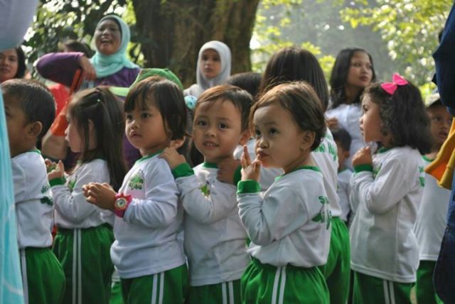 Senam Sehat Gembira | Rumahku, Istanaku