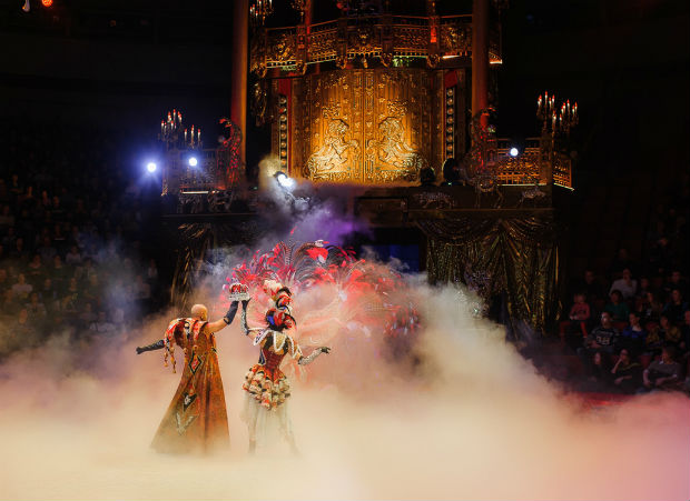 ¡Entonces el espectáculo Burlesque de Gia Eradze es para ti! "Circo real" Gia Eradze: descripción y reseñas Espectá