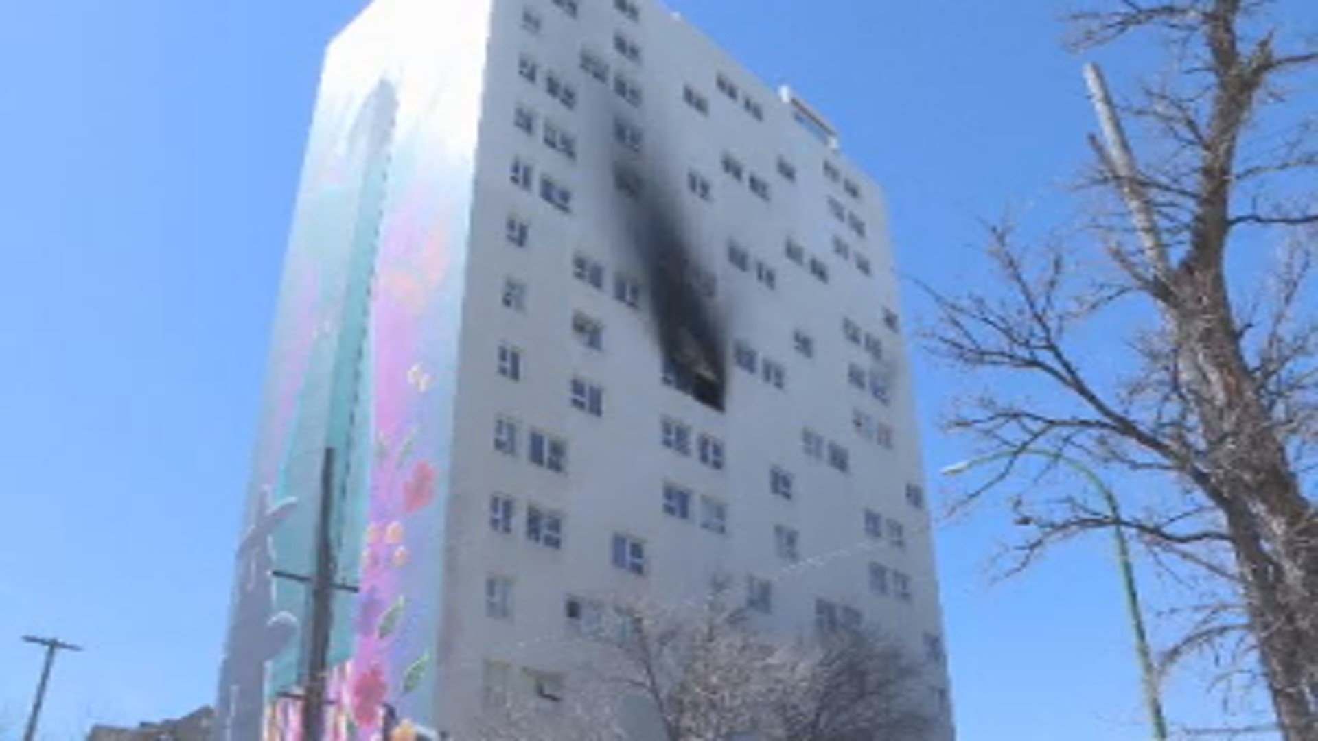 Uma pessoa morta após incêndio em prédio de apartamentos da Kennedy Street – Winnipeg