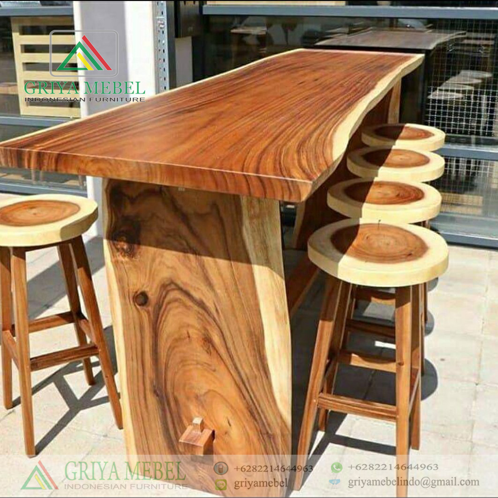 Meja kursi cafe minimalis kayu jati design vintage untuk design ruangan yang simple namun tetap nyaman. Barstool Set Kayu Solid Trembesi Griya Mebel