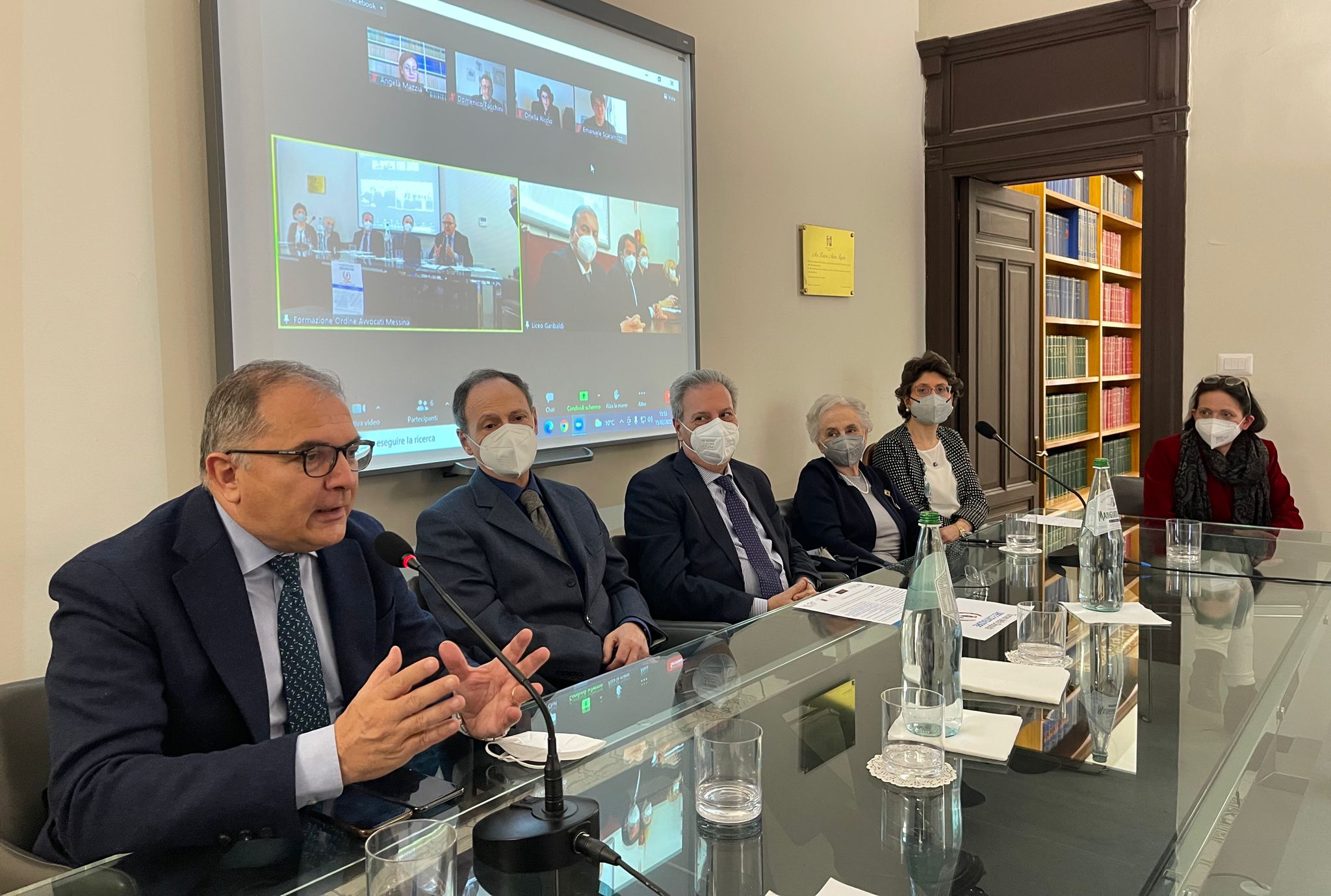 Liceali Palermitani E Del "Maurolico" Di Messina Diventano “Avvocati” Nel Torneo “Dire E Contraddire” - Gazzetta Del Sud 1379_x_2048_jpg