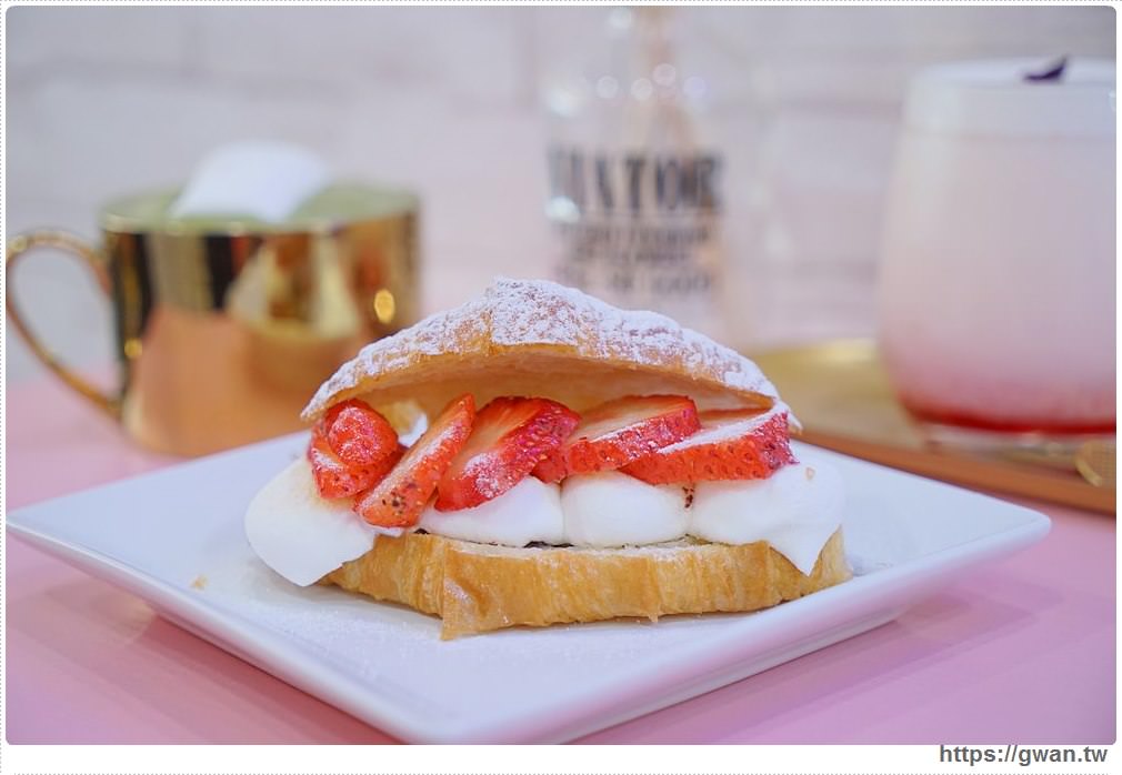 [樹林甜點] 澡糖甜點工作室 -- 隱藏在市場裡的韓風咖啡廳 | IG網美浴缸、彩色球池