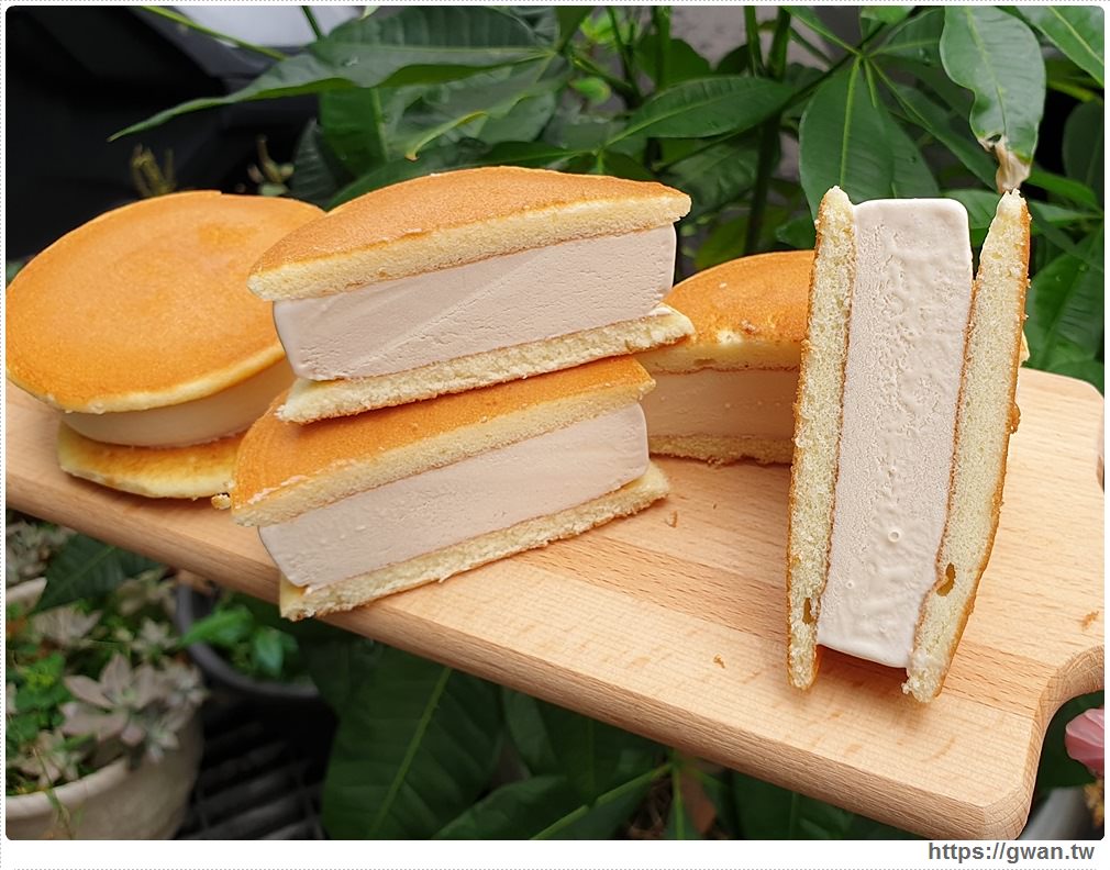 義美又出新品啦～義美奶茶變身銅鑼燒冰淇淋，超人氣冰品只在全聯獨家販售！