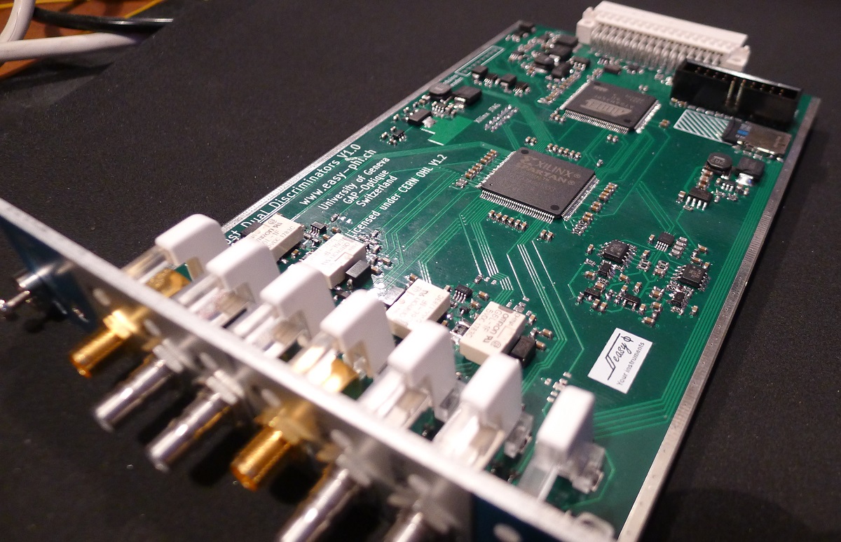 A Low Cost Dual Discriminator Module For The Easyphi Project Hackaday