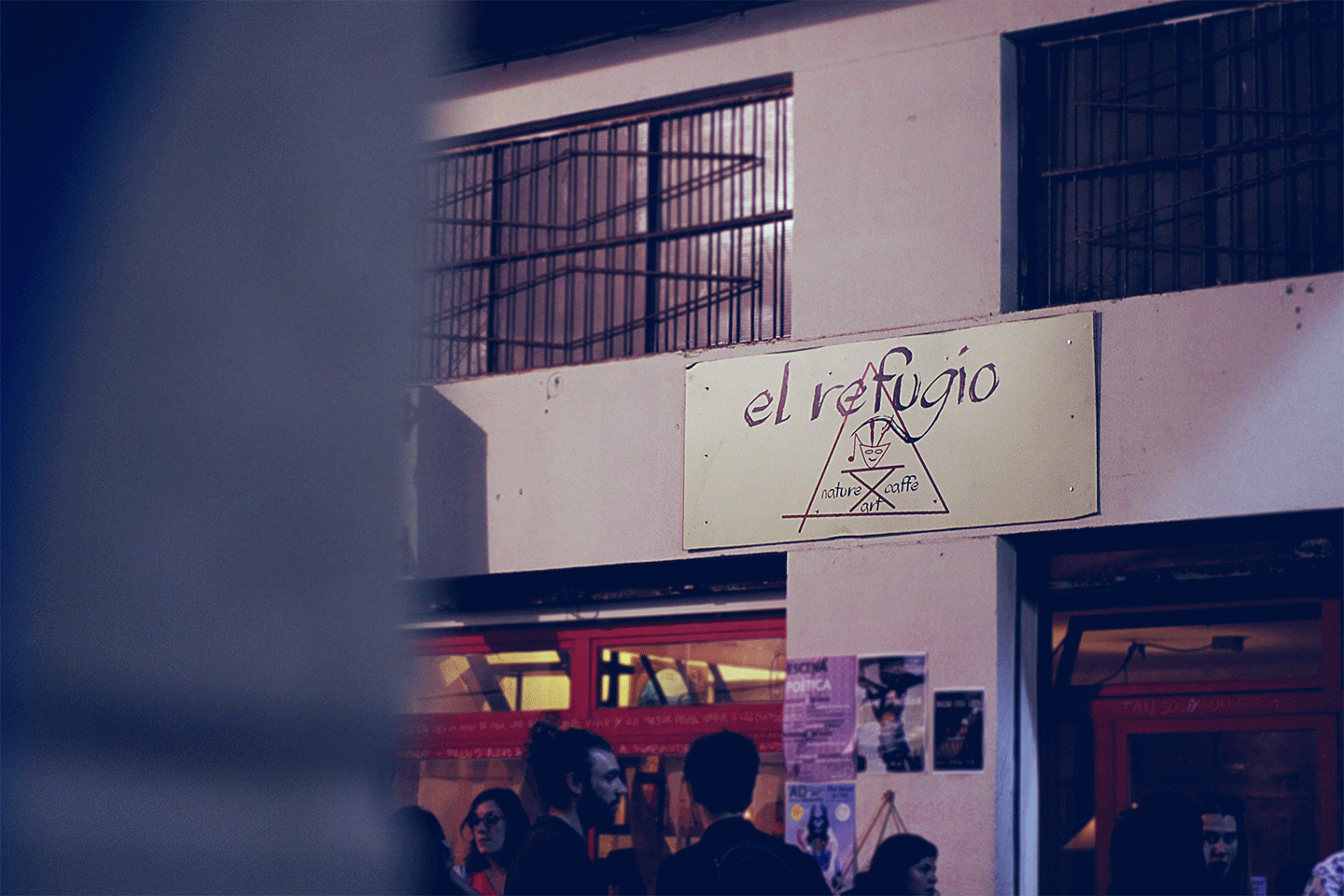 Crónica de un jueves único en el «Refugio Cafe Art Nature» de Alicante