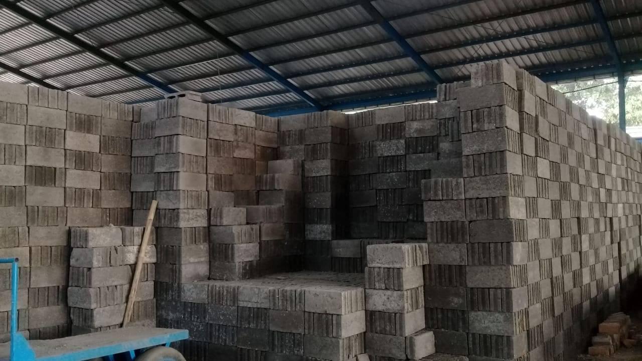 Varian Bata Congkak (Conblock Dinding)