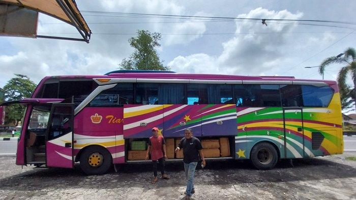 Ilustrasi Bus Lintas Daerah (sumber: Unsplash)