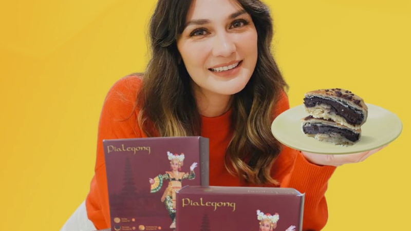 Pia Legong Bali (sumber: tokopedia.com)
