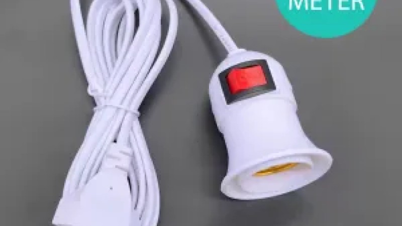 Fitting lampu plafon (sumber: bukalapak)