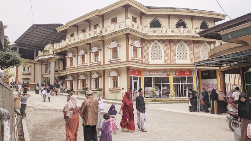 Pondok Pesantren Cipulus (sumber: jurnalpost.com)