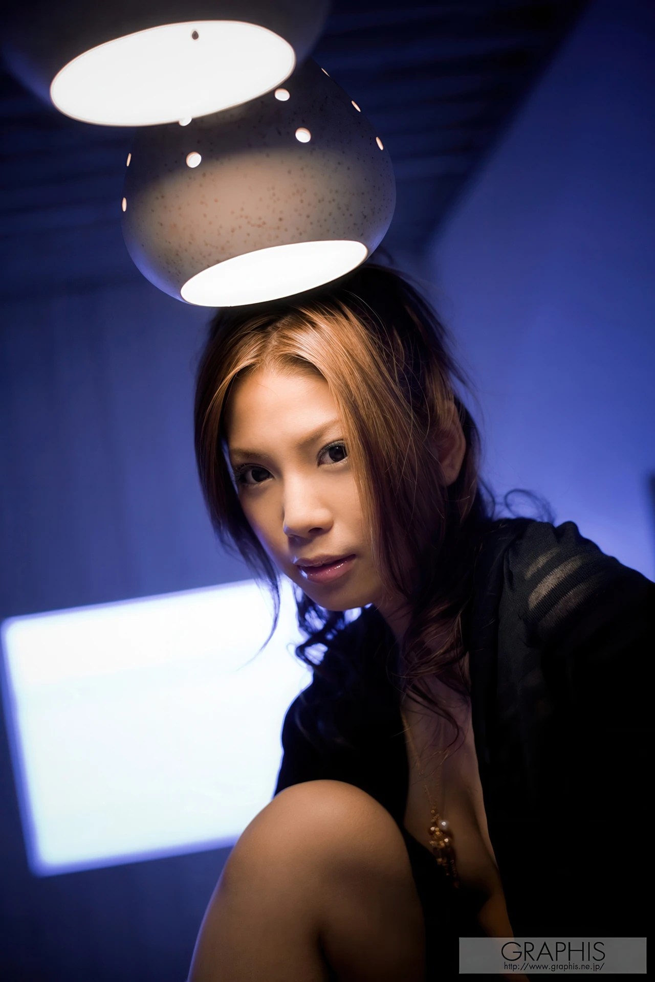 石原莉奈与相原翼的Graphis Limited Edition 2009