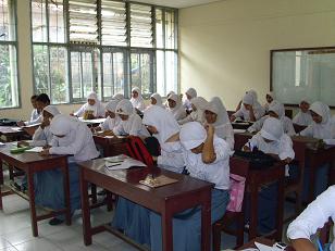 Perilaku yang mencerminkan keimanan kepada. Iman Kepada Kitab Allah Membangun Khazanah Ilmu Dan Pendidikan