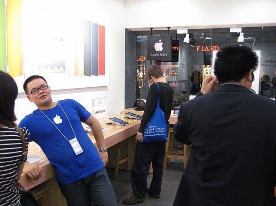 In Cina Si Moltiplicano Gli Apple Store Falsi In Vista Del Lancio Di Iphone 6S - Hdblog.it 480_x_550_jpg