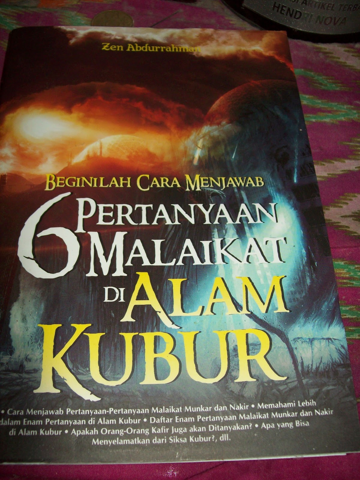 Tiga pertanyaan yang merupakan landasan pokok dalam agama. Bekal Di Alam Kubur Hendrinova S Weblog