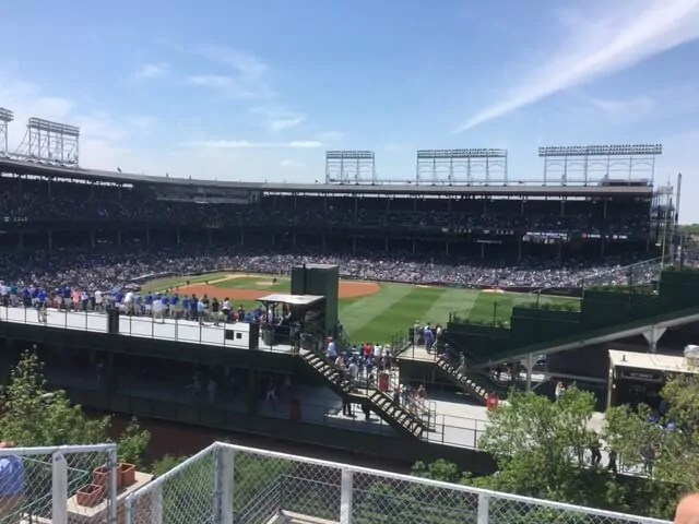 This year's twelve bars of christmas crawl is happening dec. Murphy's Rooftop Overlooking Wrigley Field & Cubs game