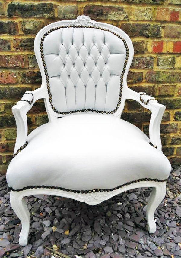 Our gorgeous antique french leather armchair adds style and character to any room. 20 Neat and Sophisticated White Living Room Chairs | Home