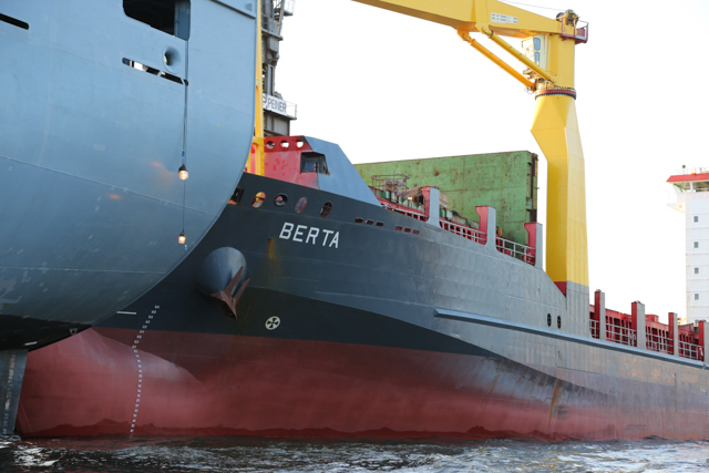 Barkassenfahrt mit Musik auf der Elbe Leben erleben