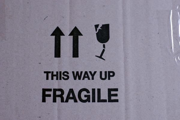 Ngakak! Pesan Pelanggan &lsquo;Baper&rsquo; Pada Jasa Kurir Pengiriman Paket, Hatiku  Bisa Hancur Bang! - TribunStyle.com