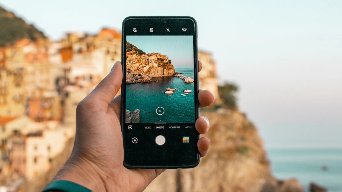 Steps to Recover Deleted Photos, Videos From Google Photos on Mobile, Web, How to get back deleted photos and videos from Google Photos