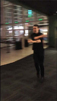 Maze Runner Will Poulter Narnia : Will Poulter Gif Conseguir El Mejor Gif En Gifer