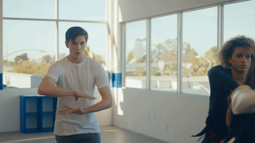 Making Moves Tv Gif Find On Gifer