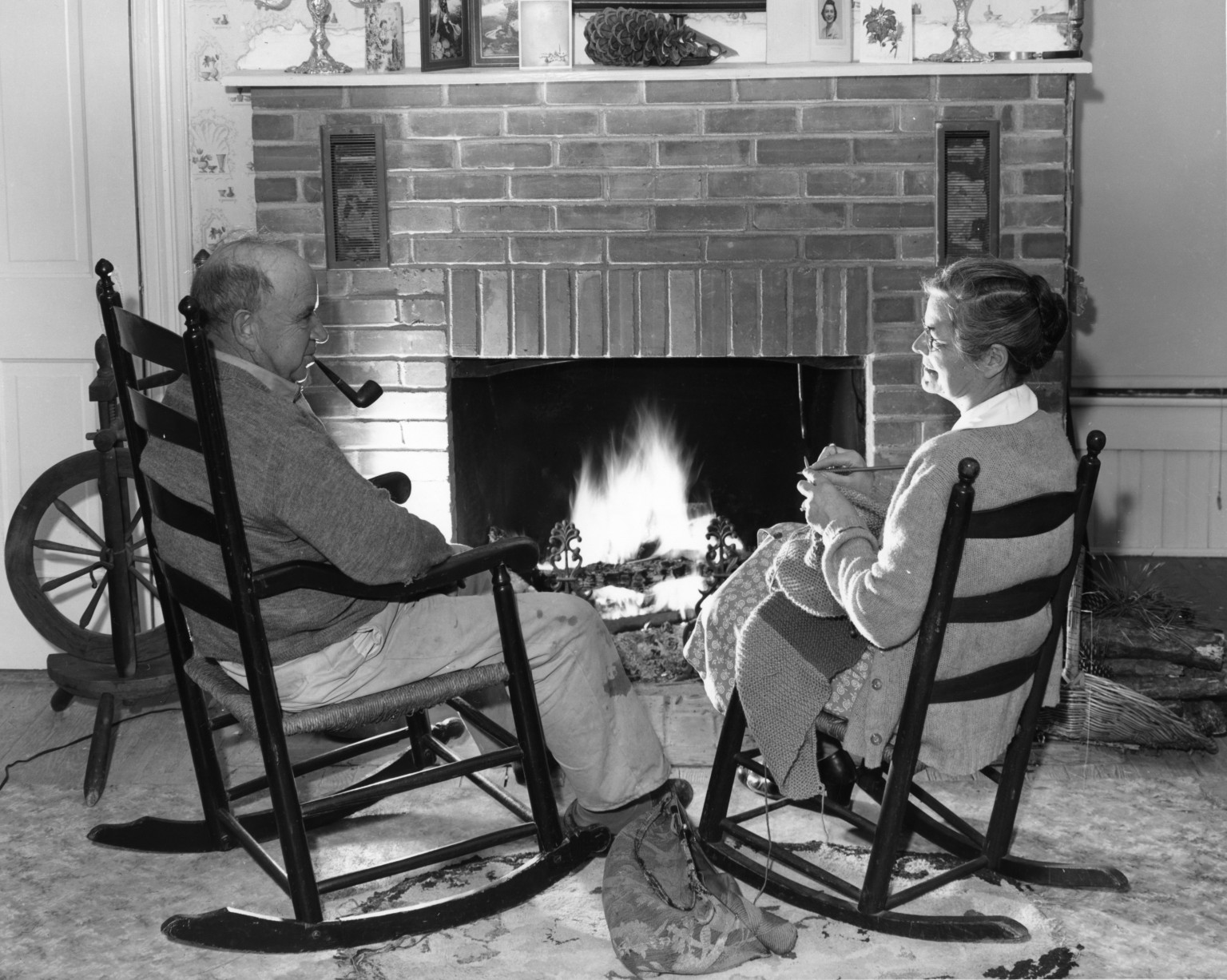 Find easy chair online, find rocking chairs, folding chairs, . Why Too Much Togetherness Can Ruin Retirement