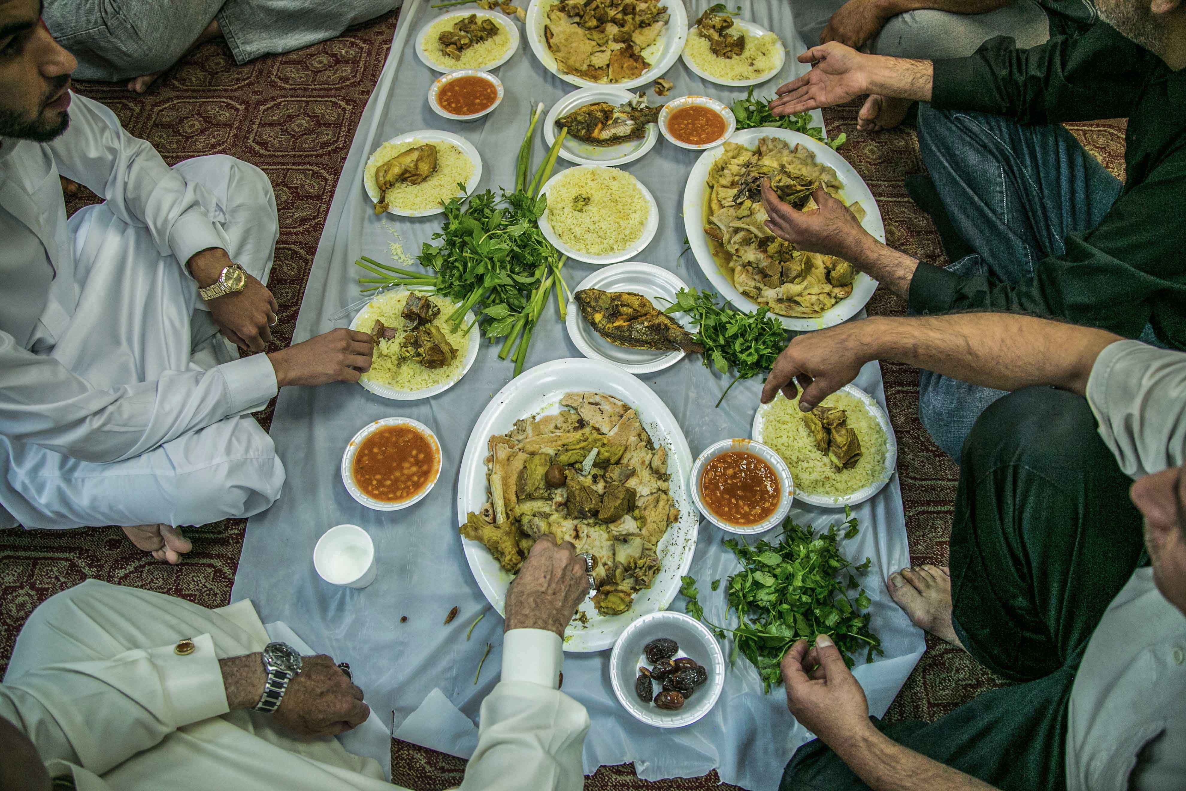 when is iftar - Ilustrasi 3