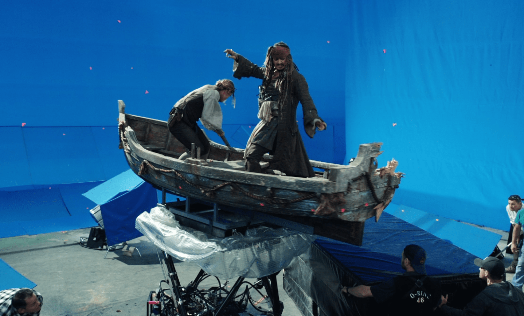 And made johnny depp into a tried and true superstar. Pirates Of The Caribbean 5 How The Ghost Shark Scene Came To Life